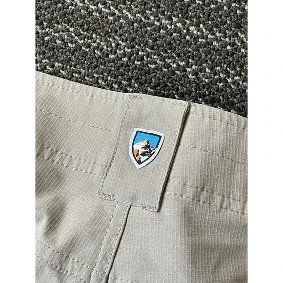 KÜHL Men's Shorts Size 42 Beige Khaki Ripstop Hiking Outdoor Travel - Picture 11 of 14